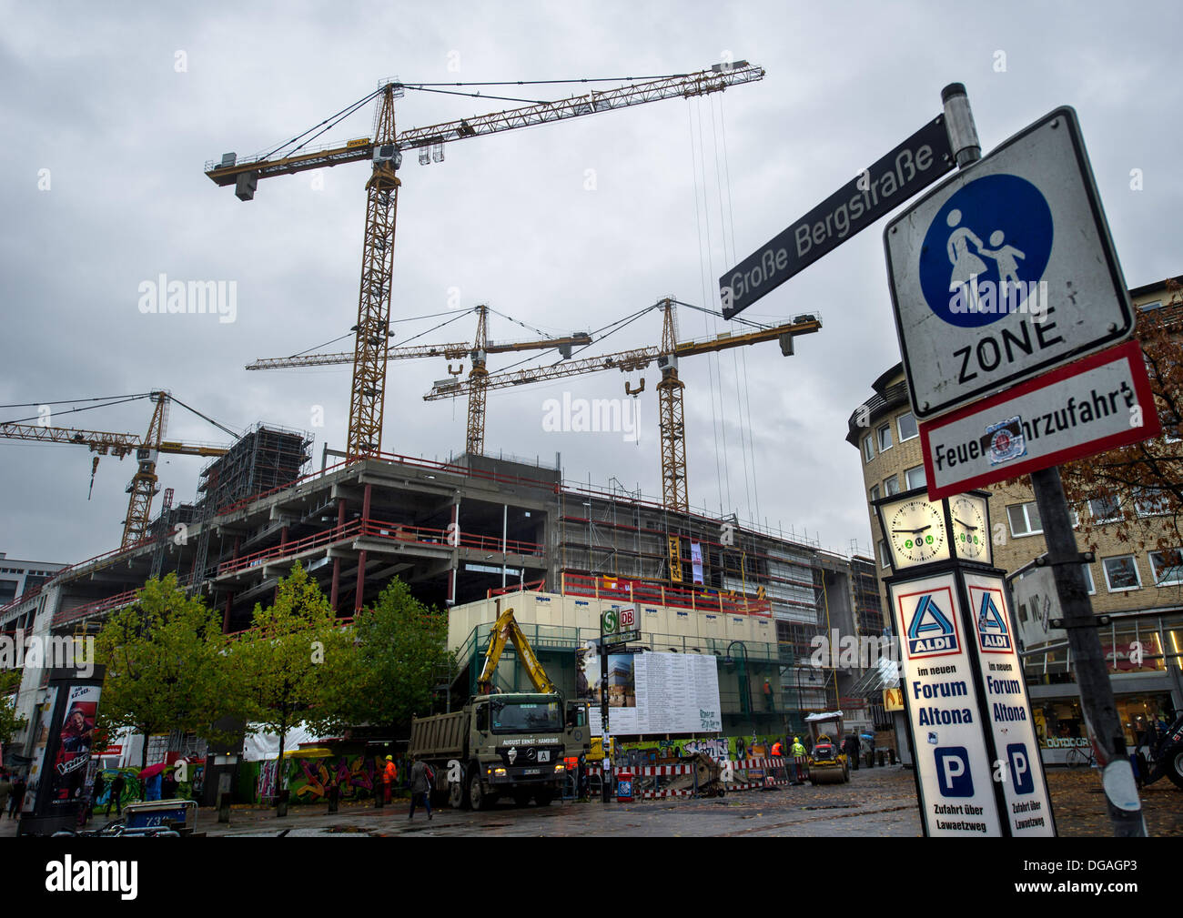 Hamburg, Germany. 17th Oct, 2013. The construction site of the new 'IKEA-Stadtmoebelhaus  Altona' is pictured on the Grosse Bergstrasse in Hamburg, Germany, 17  October 2013. Surrounding shops hope for impulses from the
