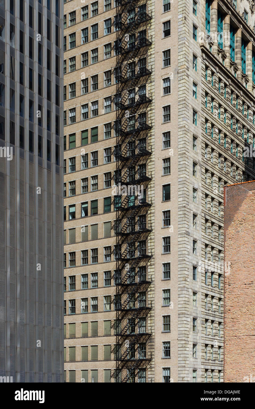 Fire escape stairway on side of 122 South Michigan Ave, Chicago, USA Stock Photo
