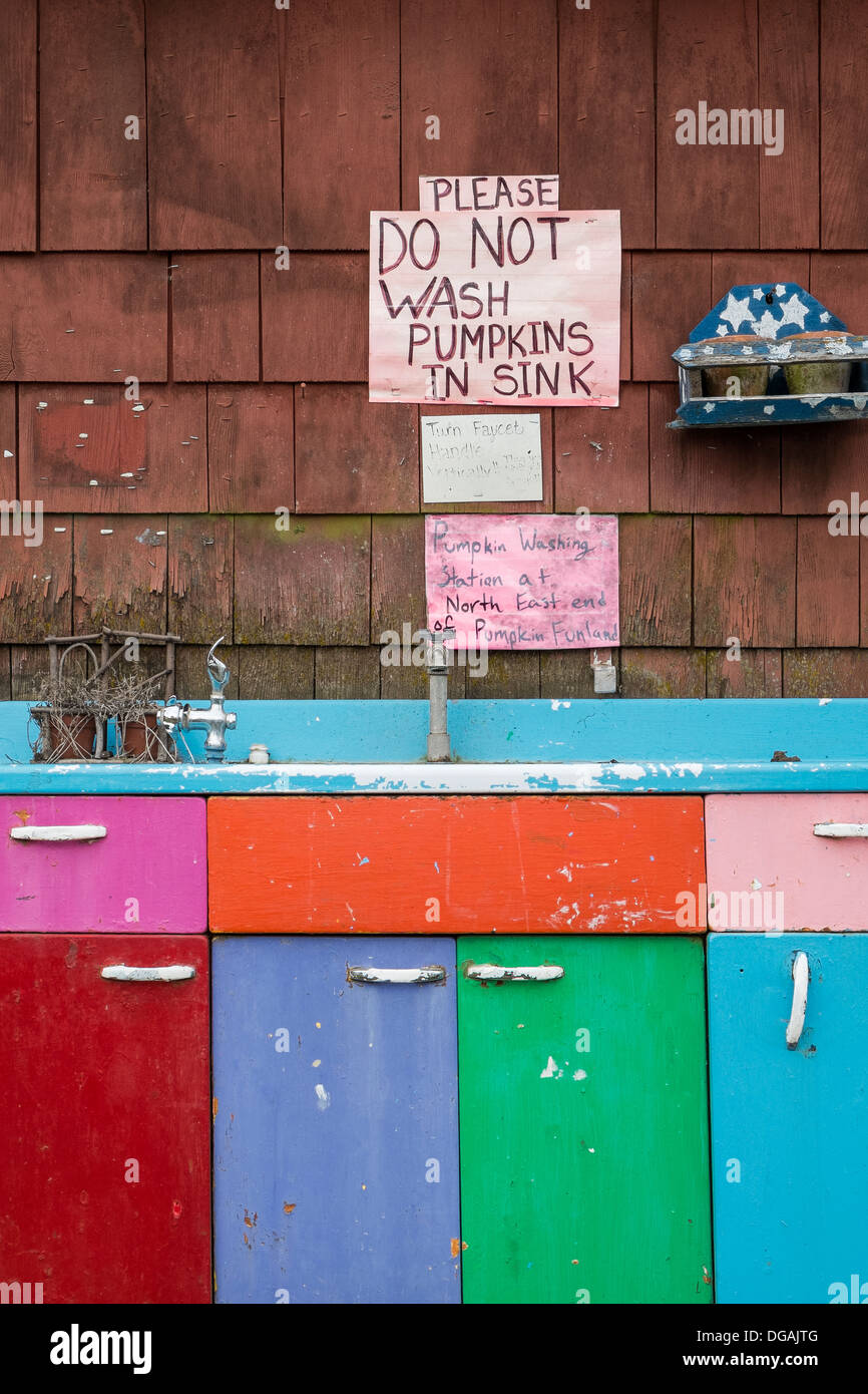 Colorful sink cabinets on produce farm, produce wash station, Oregon Stock Photo