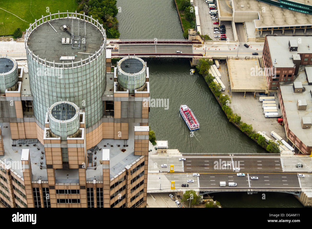 Aerial view of 311 South Wacker Drive and river, Chicago, USA Stock