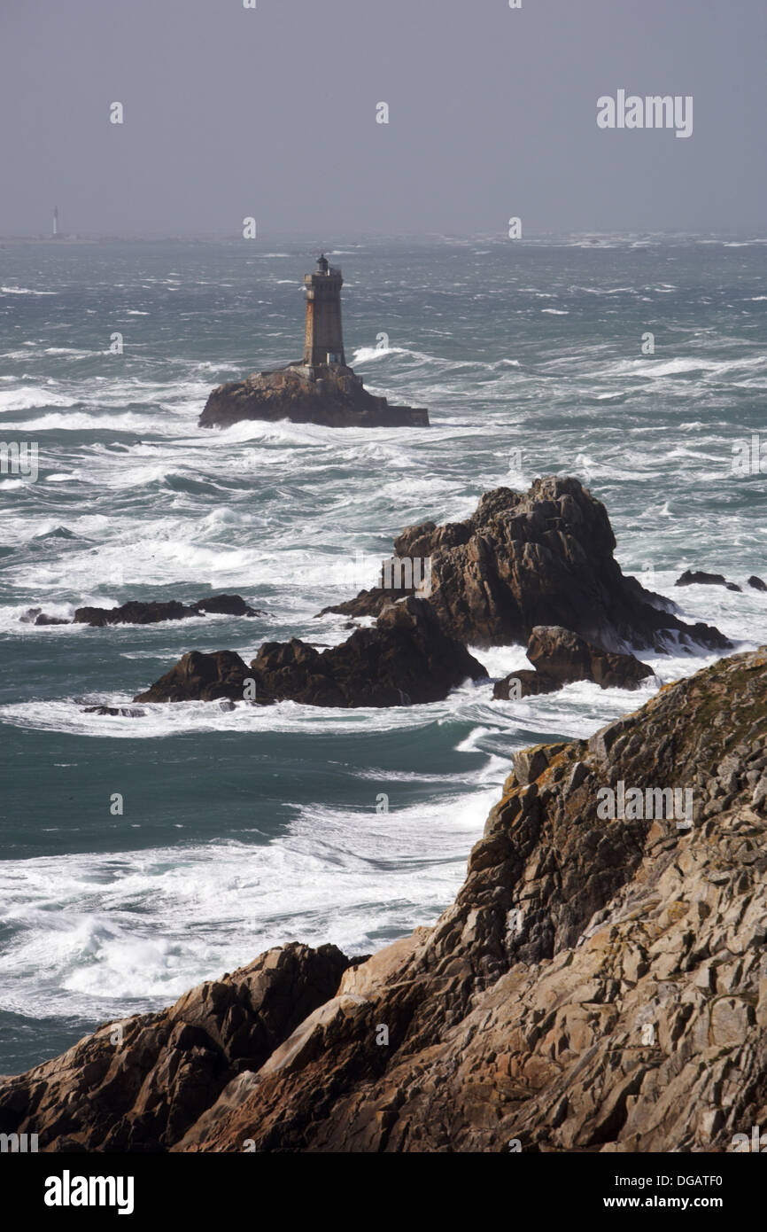 La Vieille lighthouse in front of the Pointe du Raz, Plogoff. Finistere,  Bretagne, France Stock Photo - Alamy