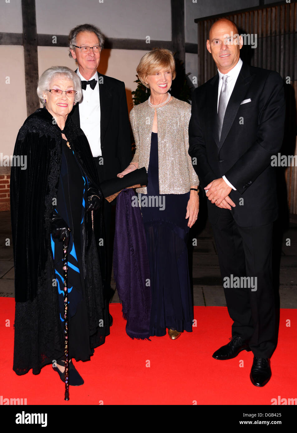 London UK, 17th Oct 2013 : Geraldine Somerville arrive on the red carpet in support of the exquisite new indoor theatre, the candle-lit Sam Wanamaker Playhouse at Shakespeare's Globe. Credit:  See Li/Alamy Live News Stock Photo