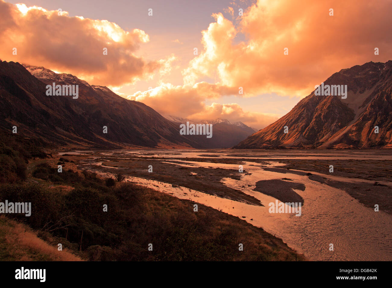 Sunset at Lake Ohau, South Island, New Zealand Stock Photo - Alamy
