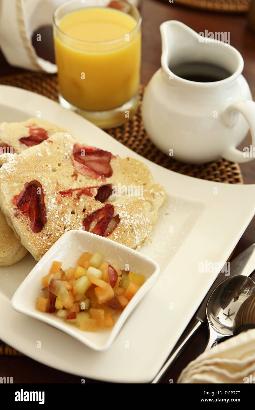 Bahamas Eleuthera Harbour Island Coral Sand Hotel Breakfast table Stock