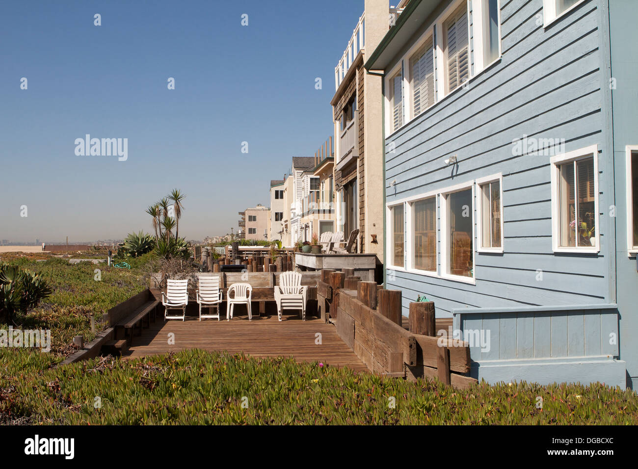 Coastal property hires stock photography and images Alamy