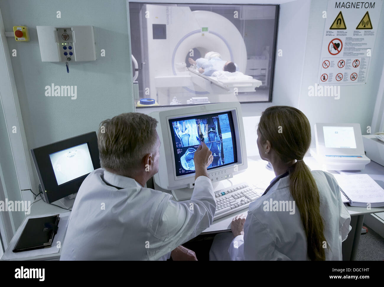 NMR (Nuclear Magnetic Resonance), medical imaging for diagnosis Stock Photo  - Alamy