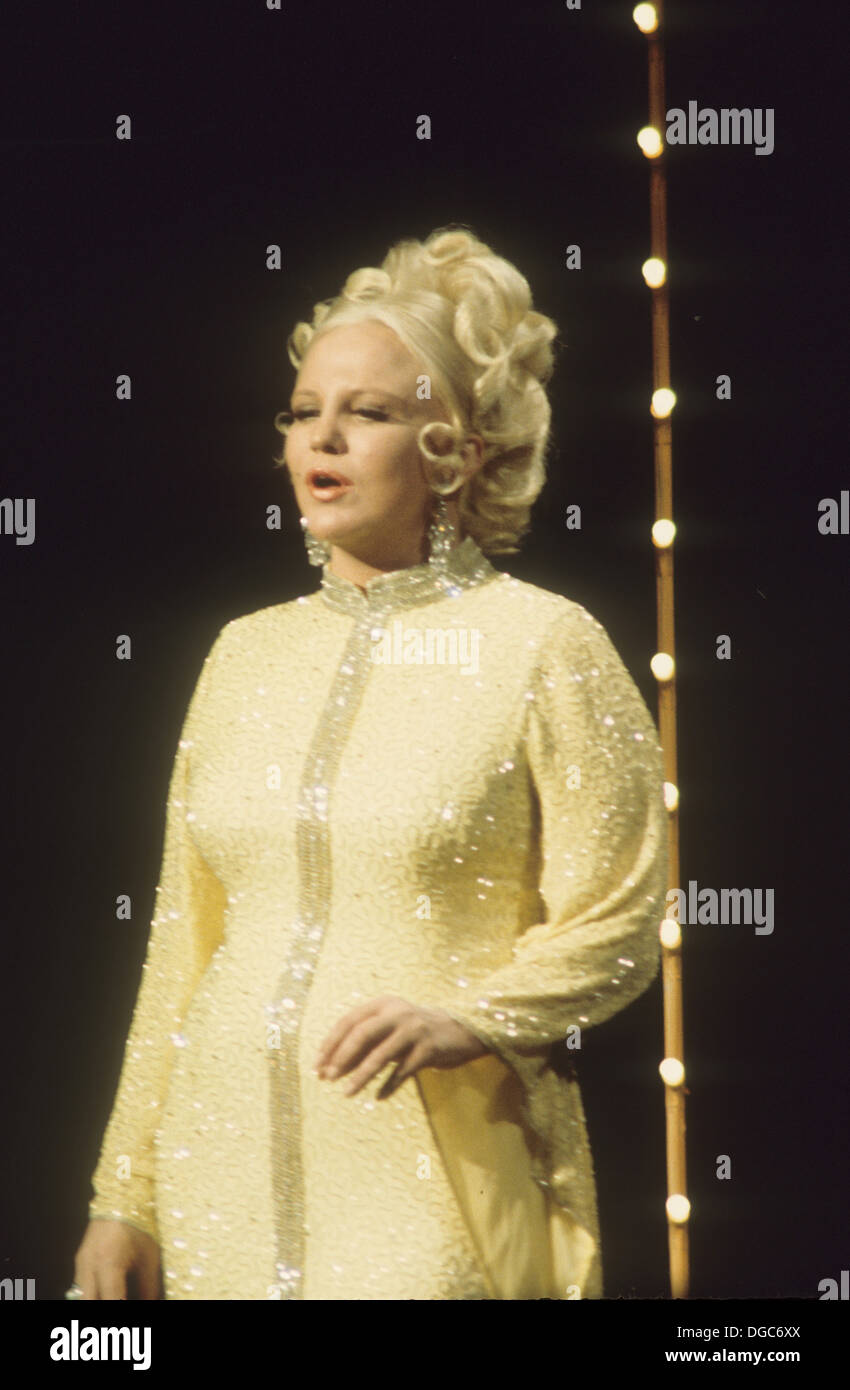 PEGGY LEE (1920-2002) US singer about 1960 Stock Photo - Alamy