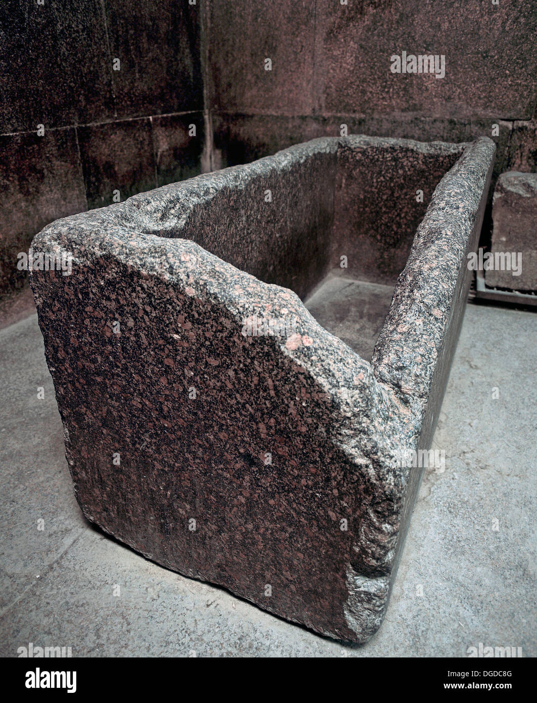 Red granite sarcophagus, Burial chamber of the great pyramid of Cheops, 26th century BC, Giza, Cairo, Egypt, Africa Stock Photo