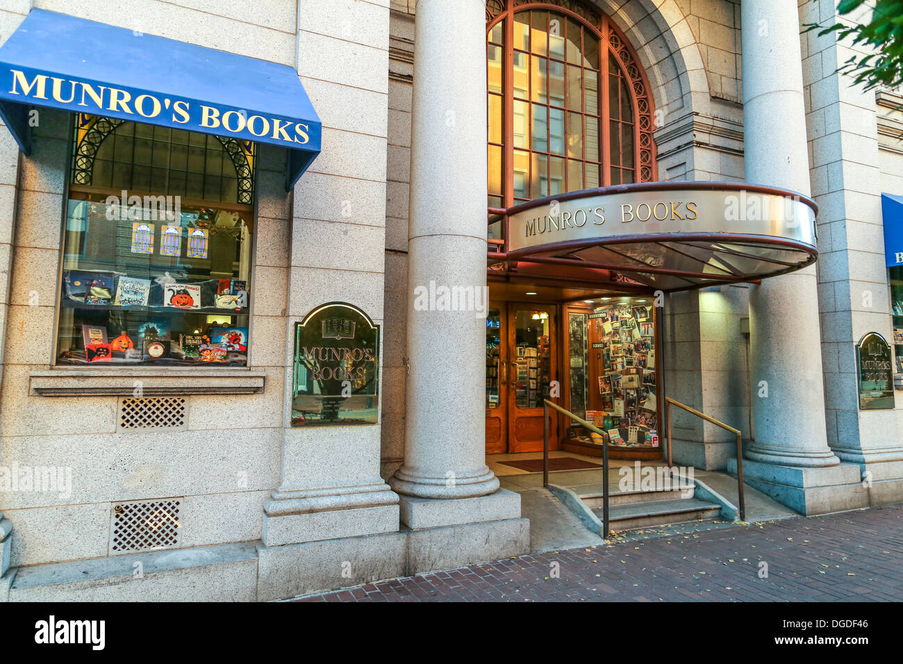 Munro's Books Store in Victoria, BC; Opened by  Alice Monroe and her Ex-Husband in 1963 Stock Photo