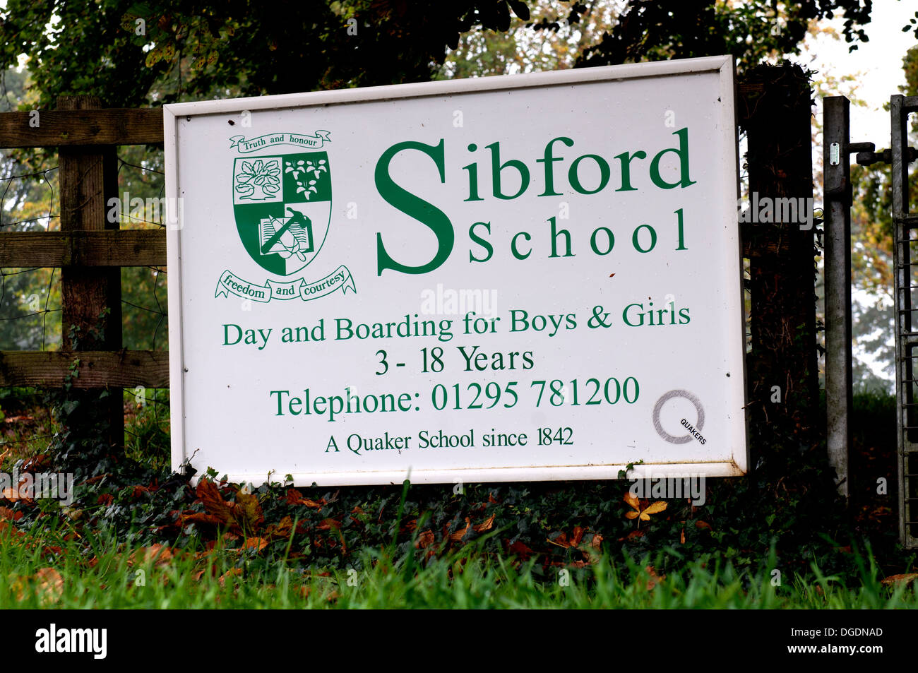 Sibford School sign, Oxfordshire, UK Stock Photo