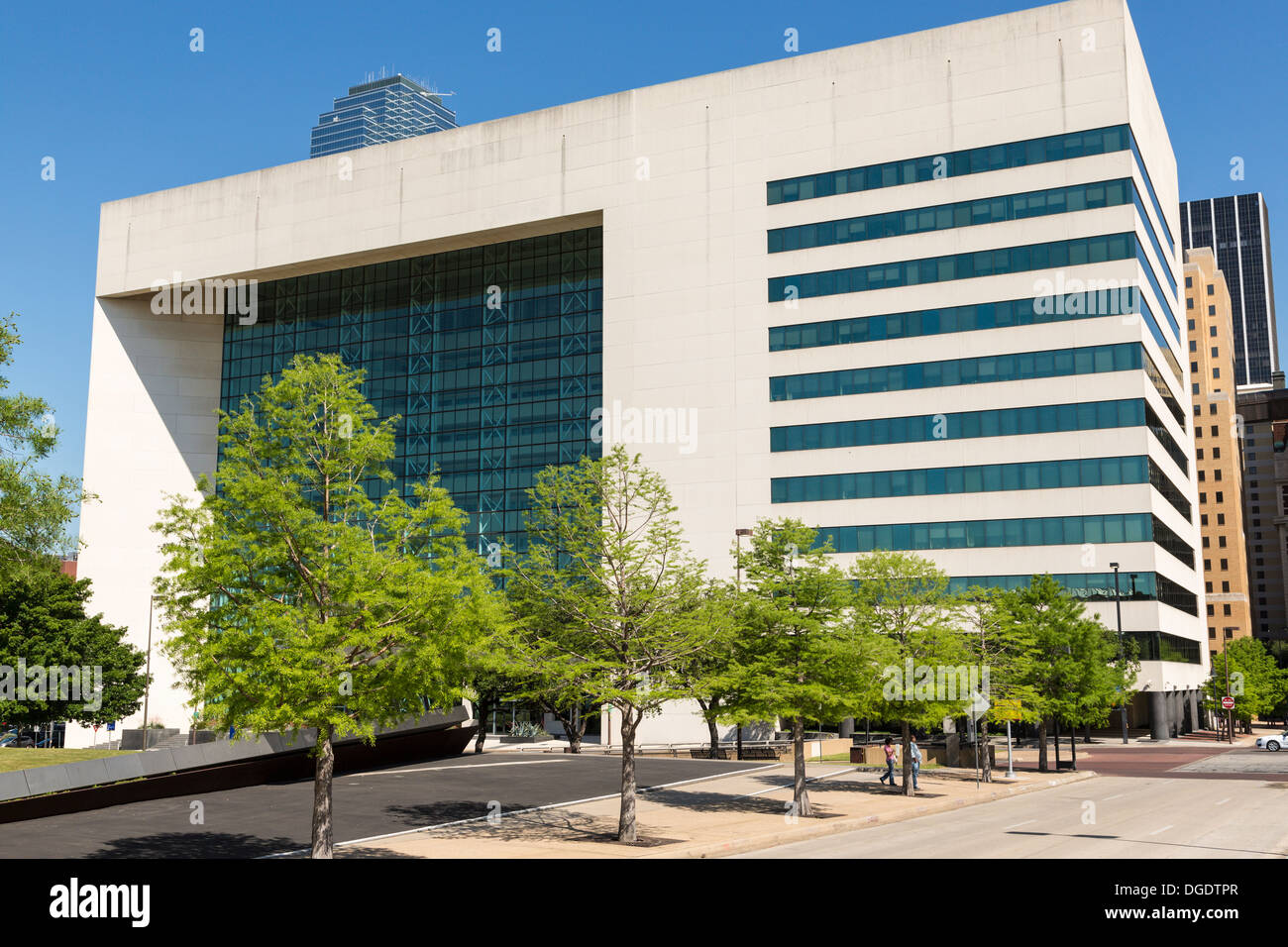 Downtown dallas skyline hi-res stock photography and images - Alamy