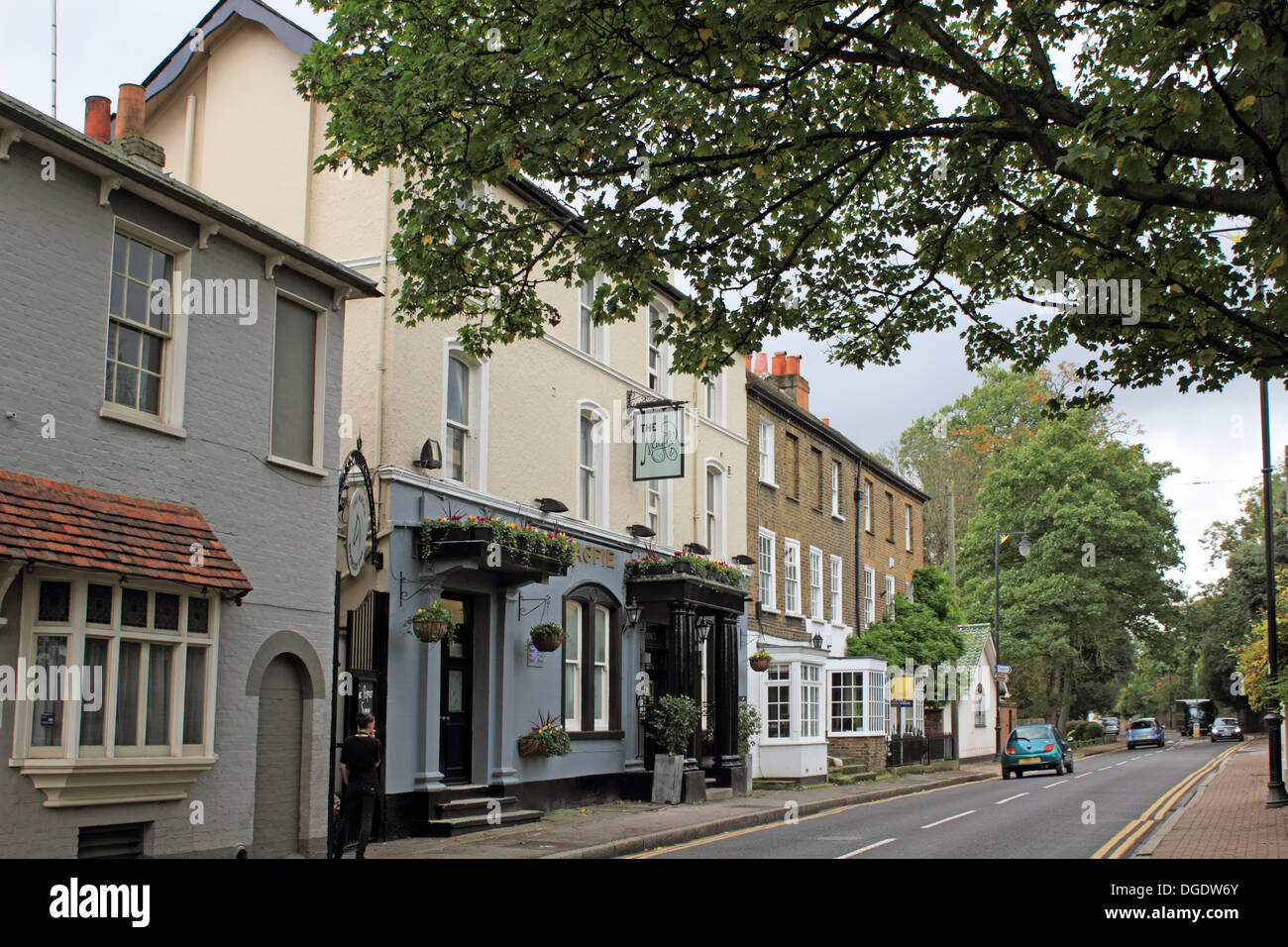 Sunbury on thames hires stock photography and images Alamy