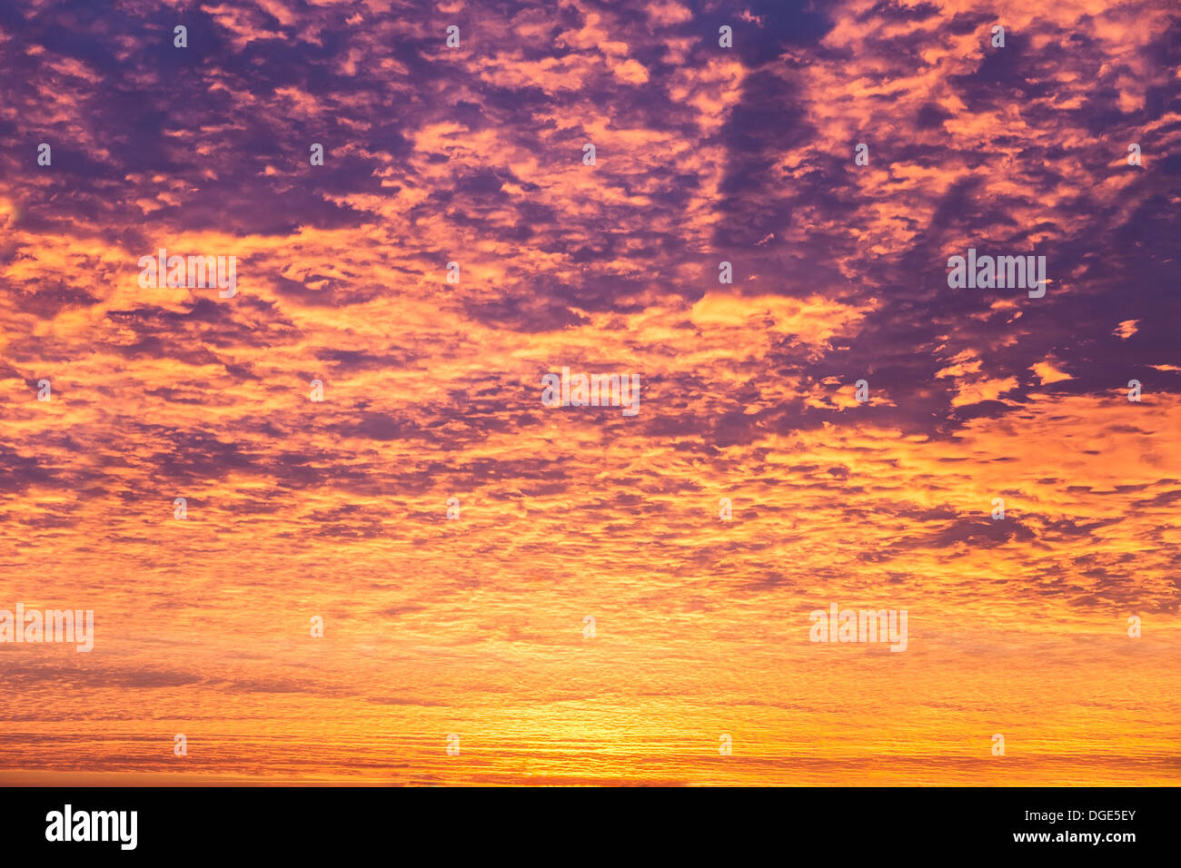 Blue sky with incredible clouds hi-res stock photography and images - Alamy