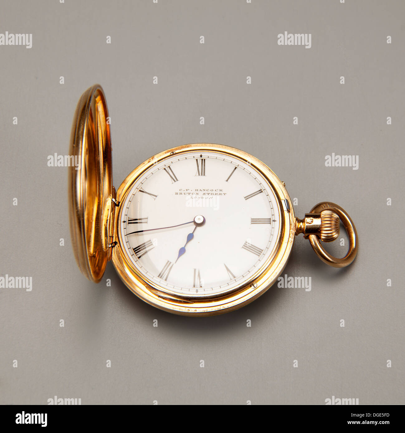 Windable sales pocket watch