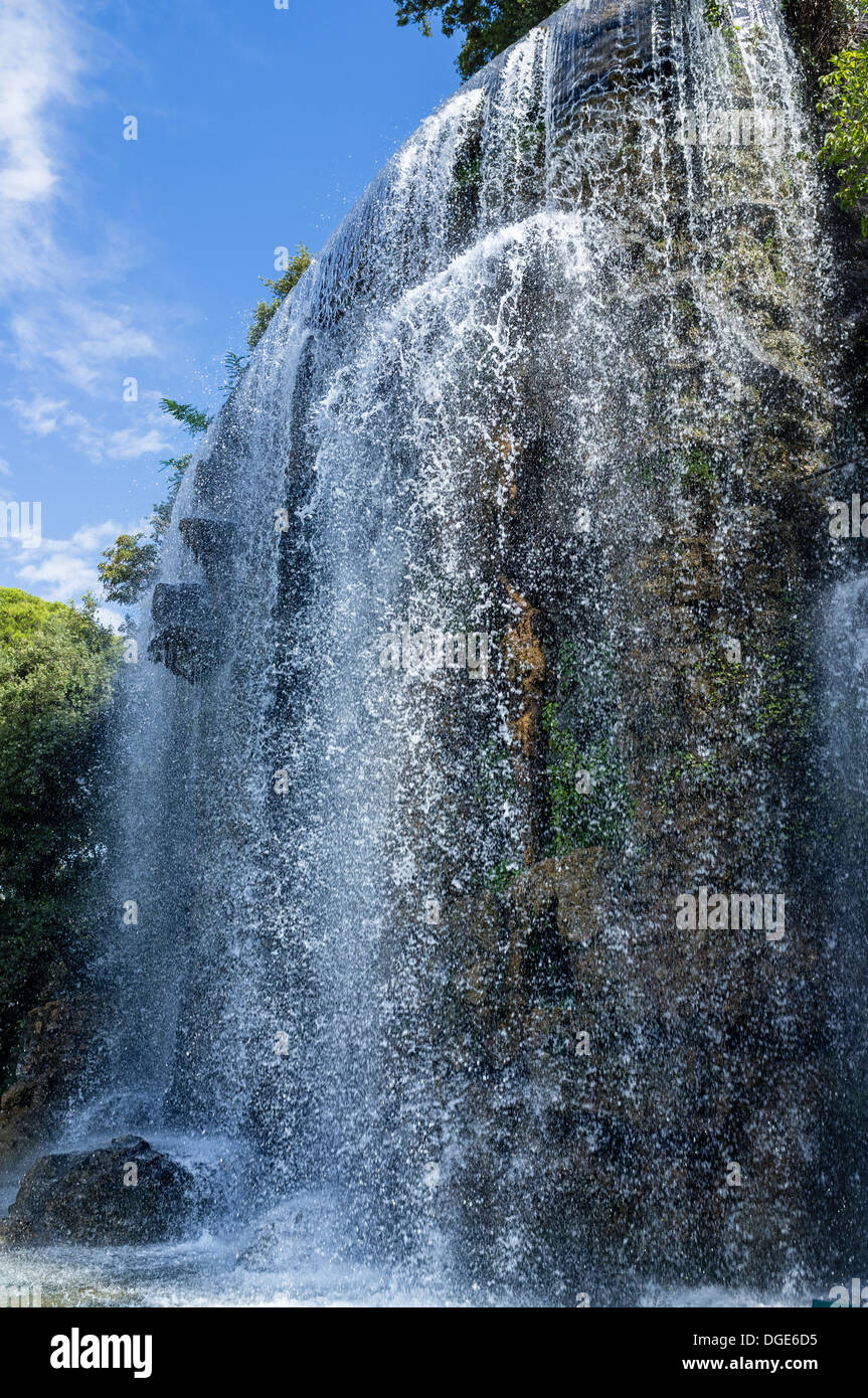 Parc de la cascade hi-res stock photography and images - Alamy