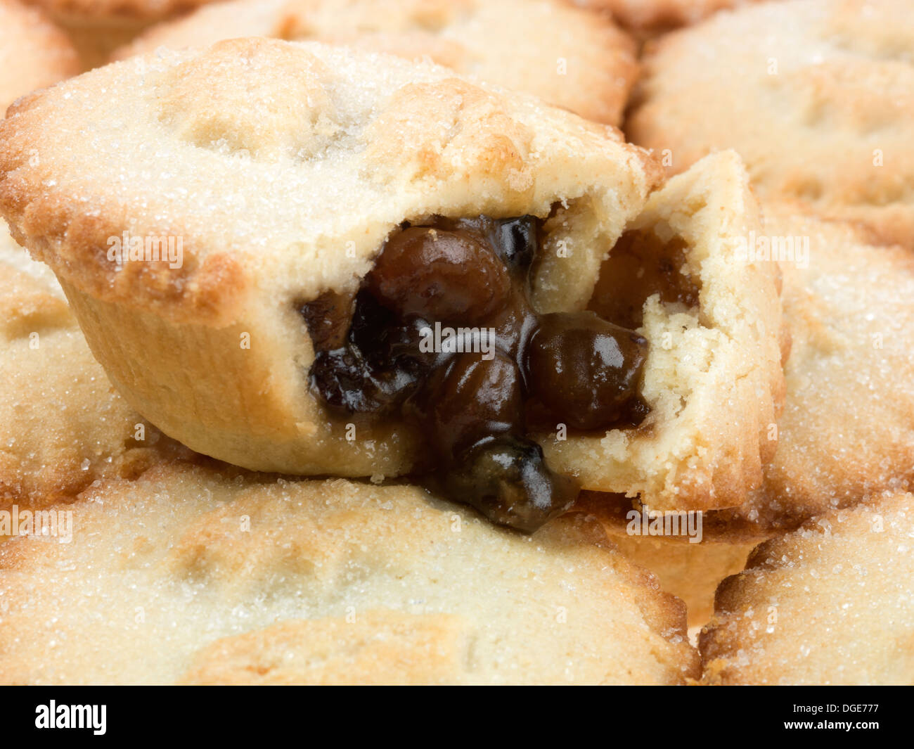 Xmas mince pies hi-res stock photography and images - Alamy