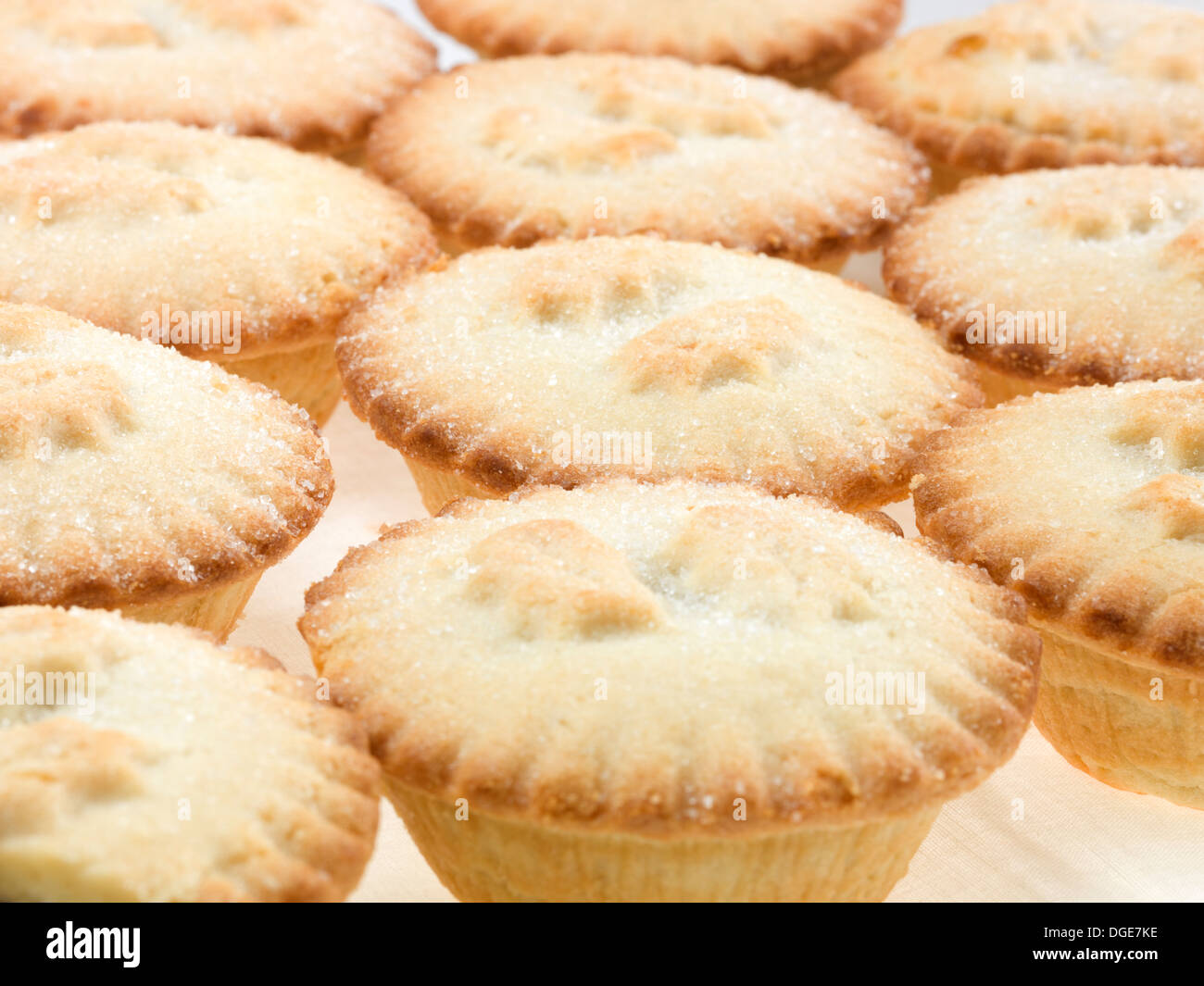 Xmas mince pies hi-res stock photography and images - Alamy