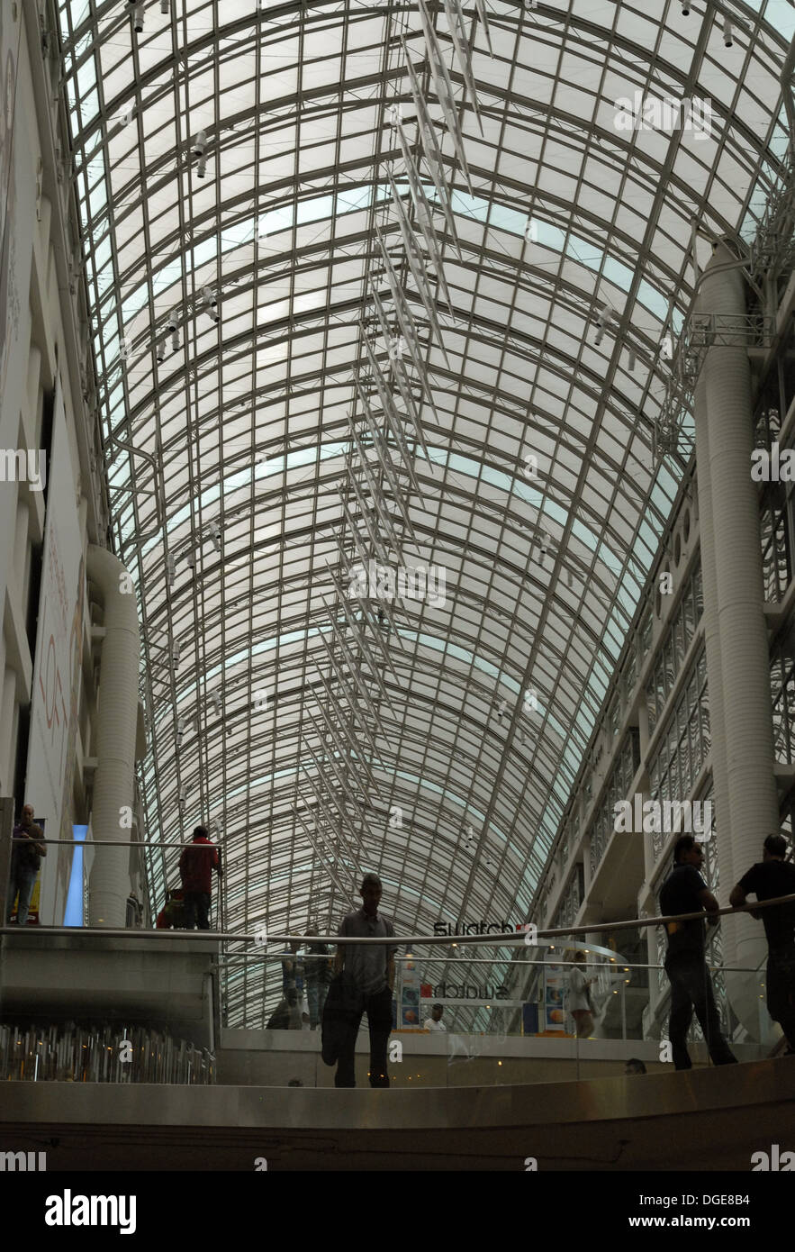 Toronto Eaton Centre Stock Photo Alamy