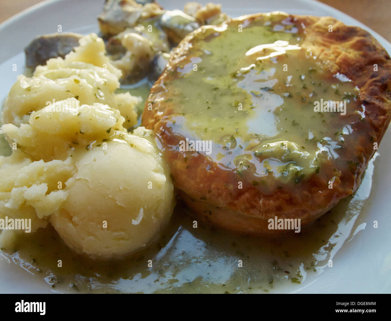 Pie, eel and mash, a classic London meal Stock Photo Alamy