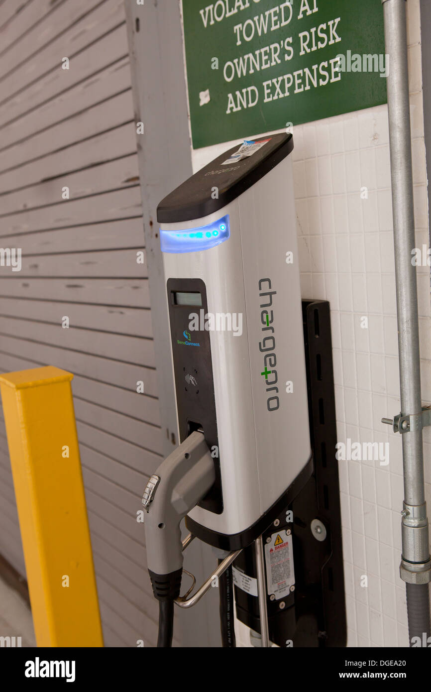 Electric vehicle charging station Washington, DC USA Stock Photo Alamy