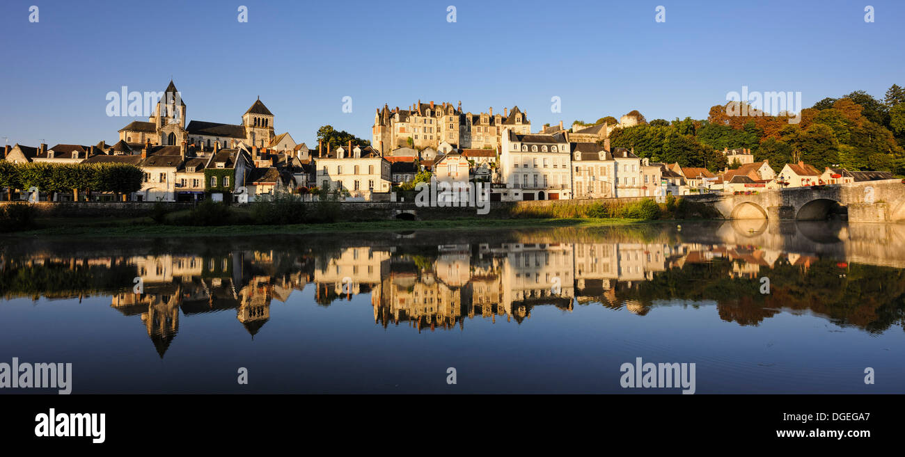 Saint-Aignan sur Cher and the Cher river, Indre-et-Loir, Centre, France Stock Photo