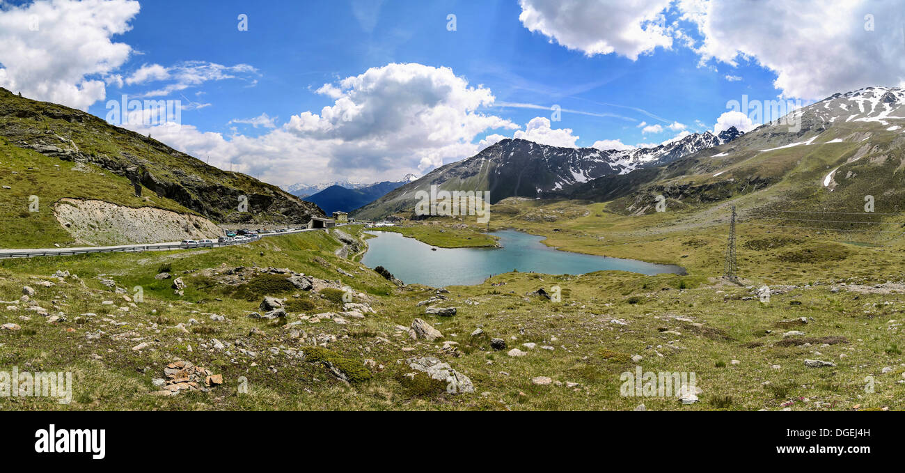 Mountain lake landscape nature hi-res stock photography and images - Alamy