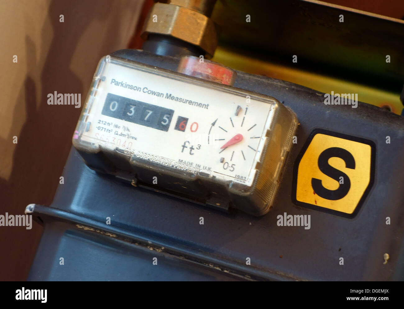 Gas meter reading uk hires stock photography and images Alamy