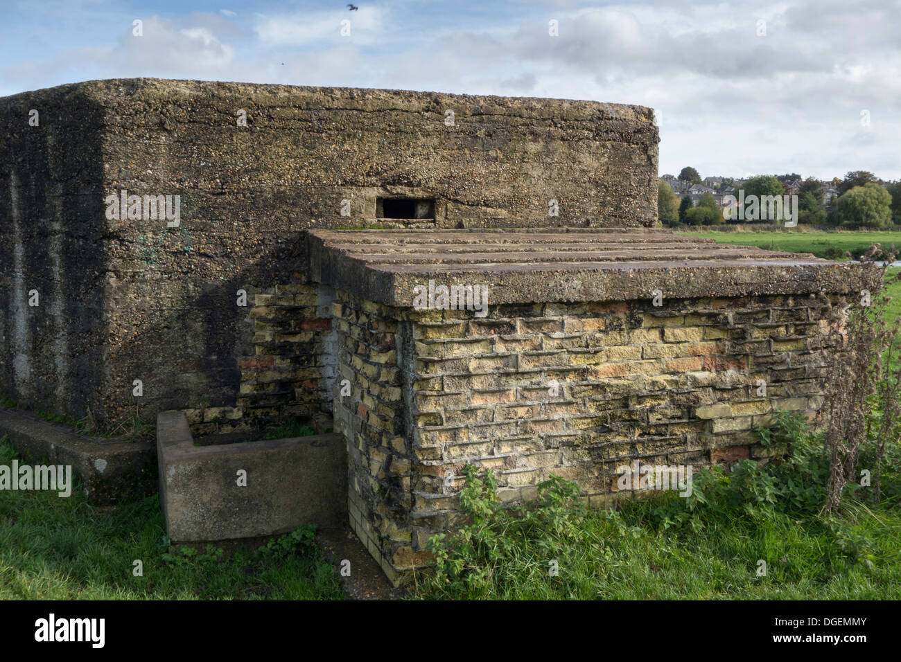 Pill box defence hires stock photography and images Alamy