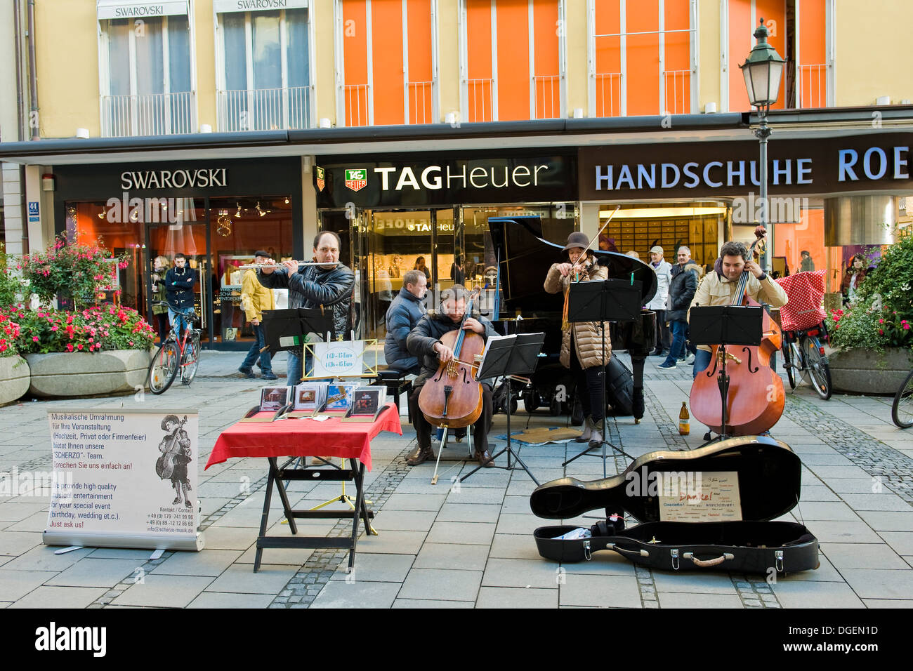 Munich street musician hires stock photography and images Alamy