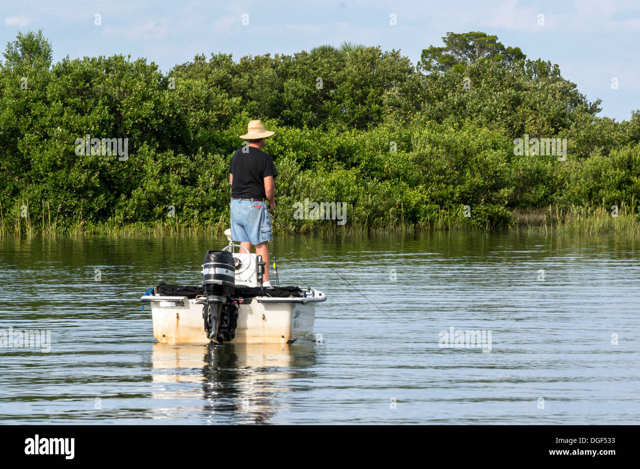Standing on fishing boat hi-res stock photography and images - Alamy