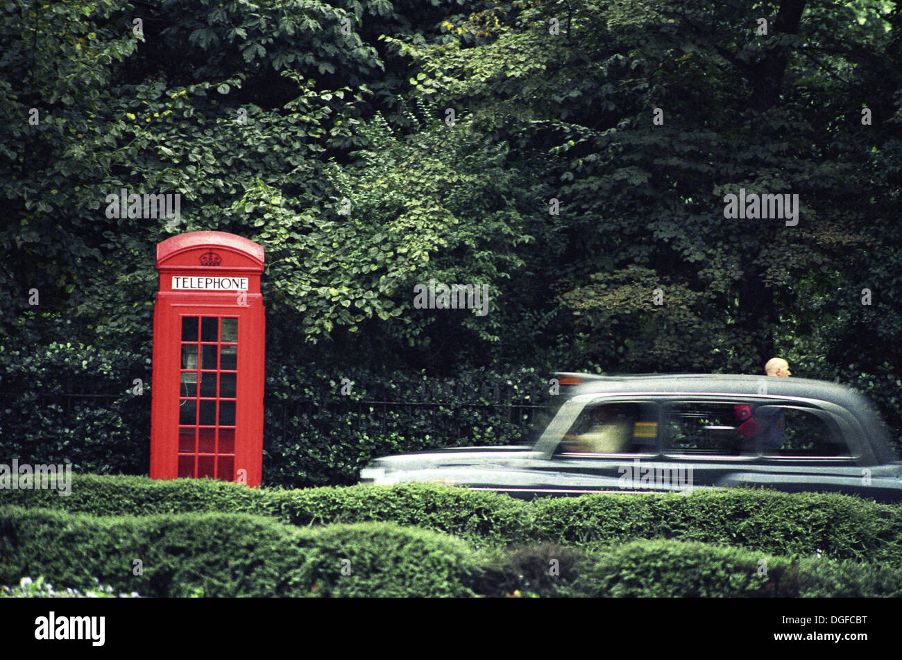 Man in telephone booth hi-res stock photography and images - Alamy
