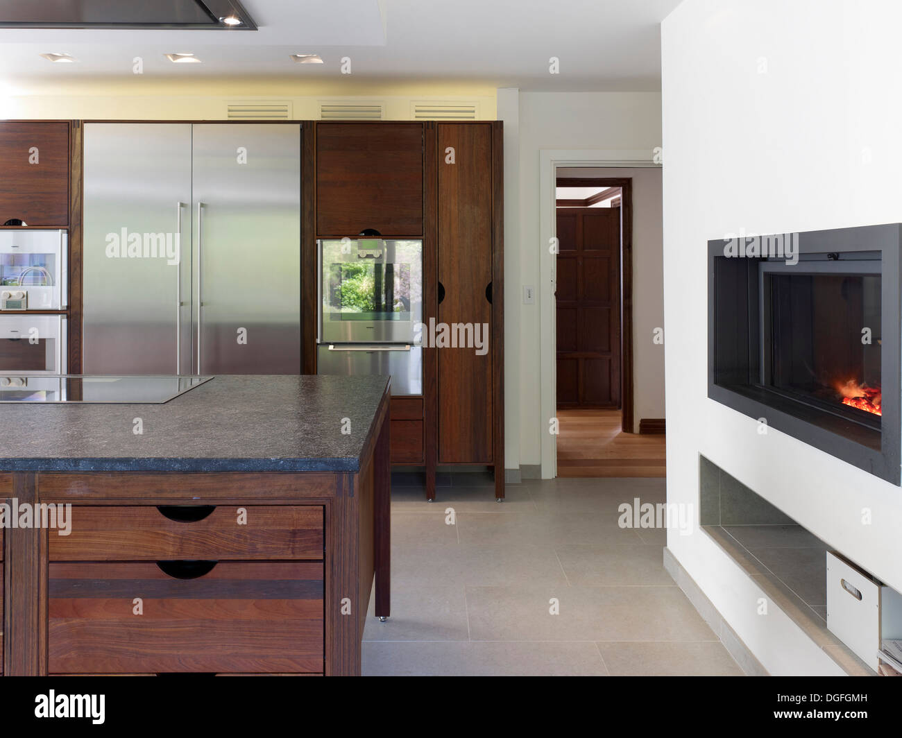 Hollin House, Tunbridge Wells, United Kingdom. Architect Jerry Tate