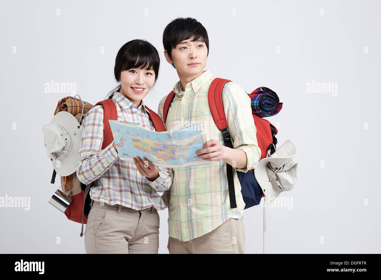 Hiking couple map hi-res stock photography and images - Alamy