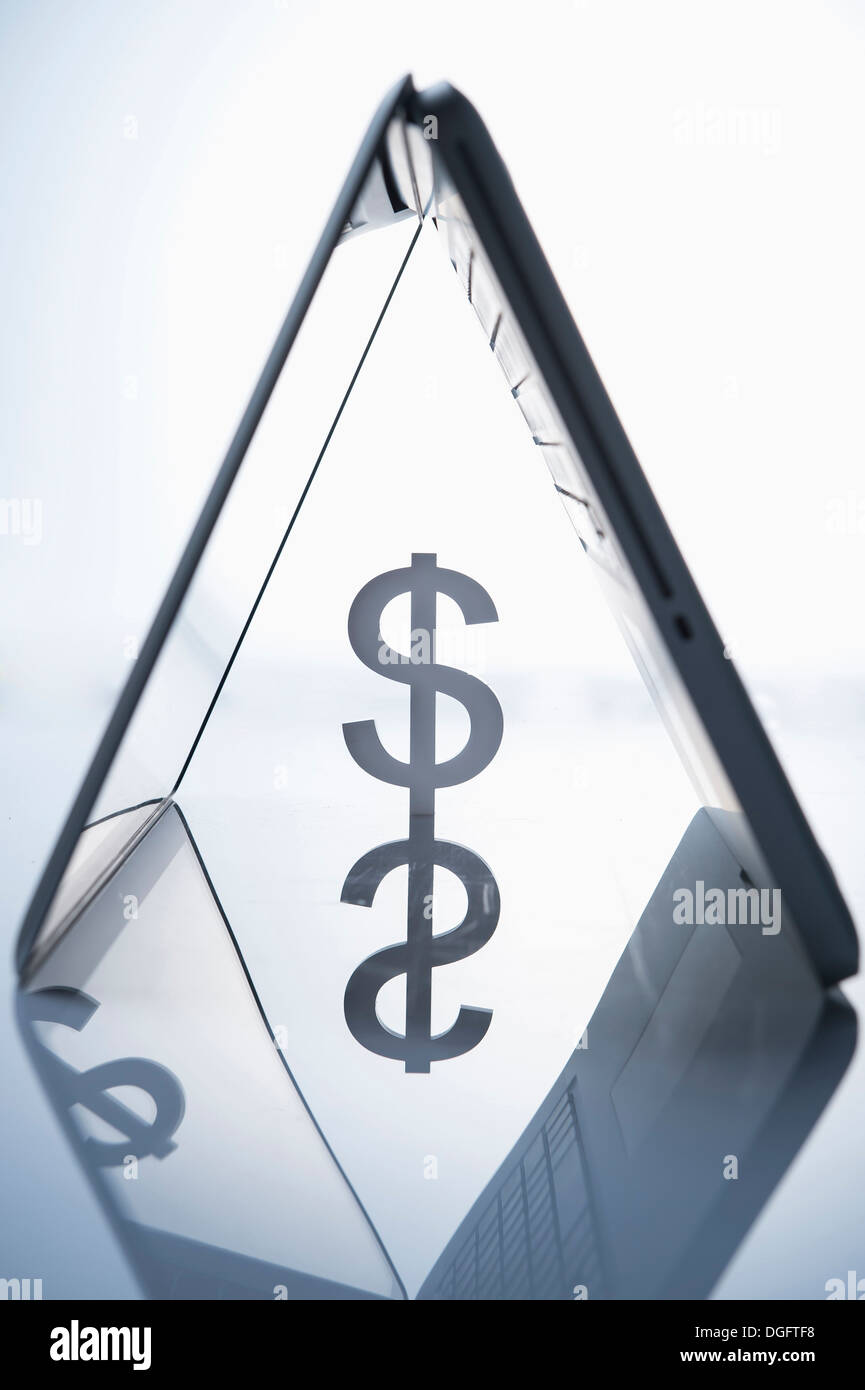 Us dollar projection hi-res stock photography and images - Alamy