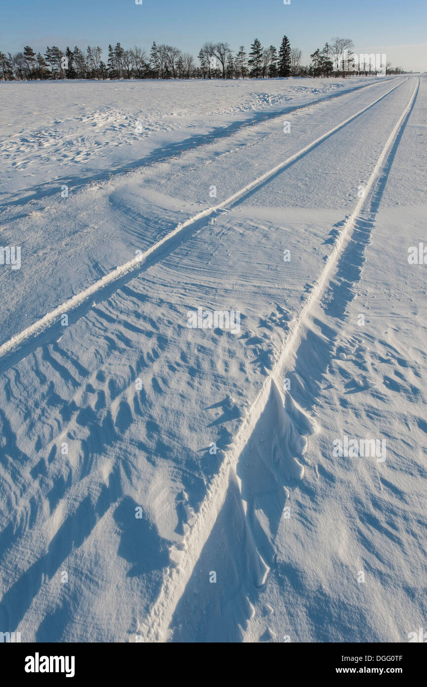 Road after snowfall hi-res stock photography and images - Alamy