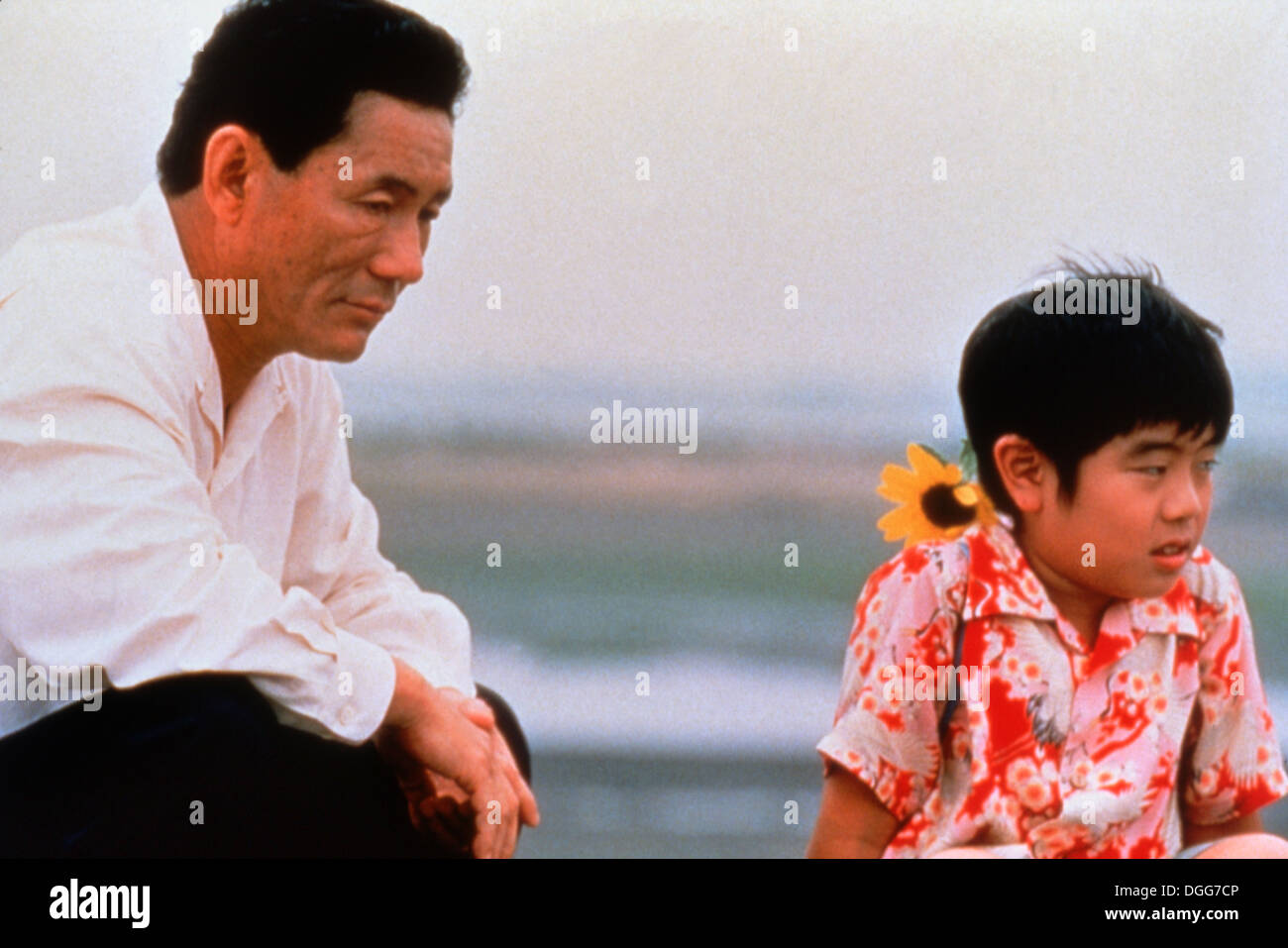 KIKUJIRO 1999) KIKUJIRO NO NATSU ALT) YUSUKE SEKIGUCHI, BEAT TAKESHI, TAKESHI KITANO DIR) KKJO 007 MOVIESTORE COLLECTION LTD Stock Photo