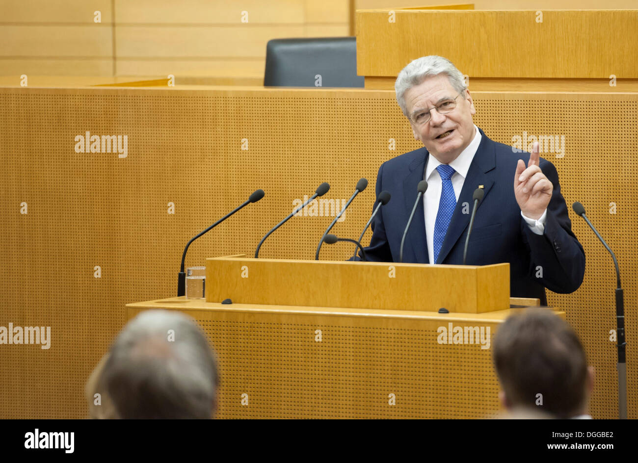 Male mps hi-res stock photography and images - Alamy