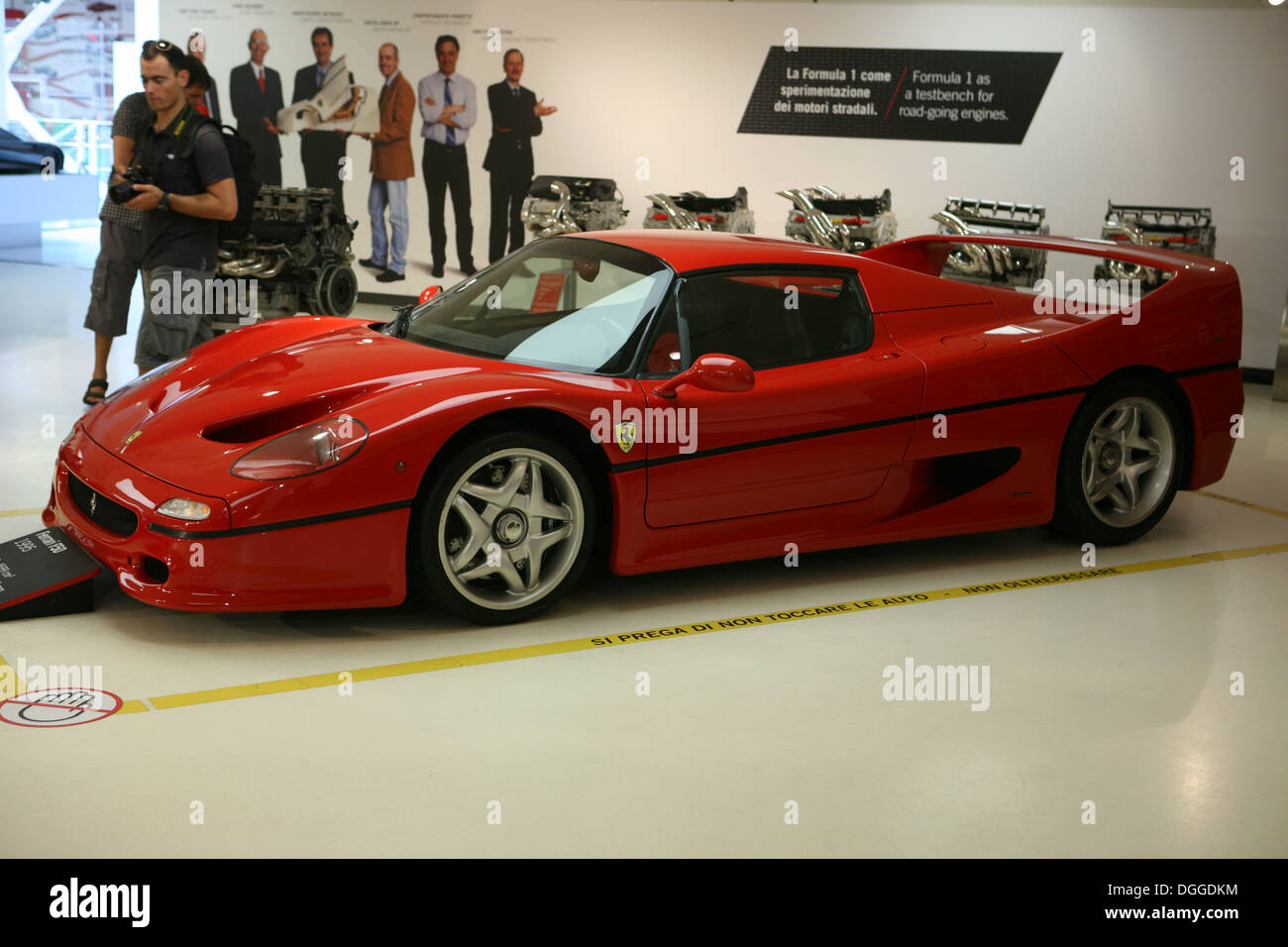 ferrari f50 v12