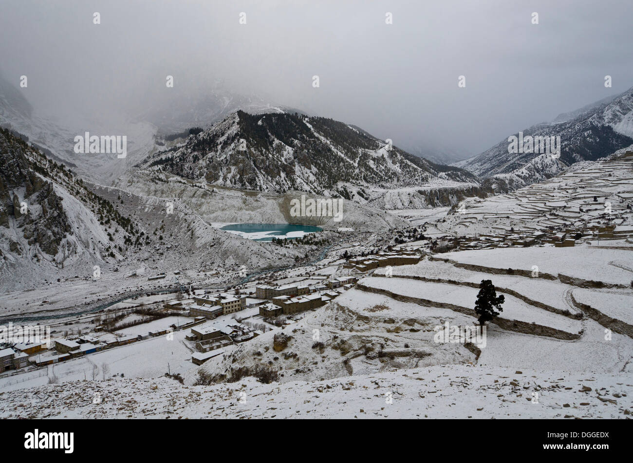 Snowed in Marsyangdi Yuni valley above Manang, the gate to Thorong La Pass (5416 m), Manang