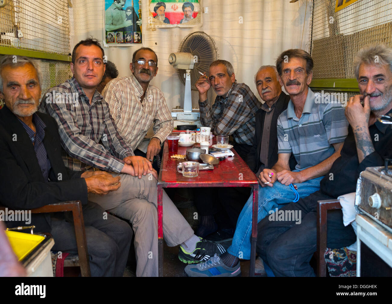 Men Drinking Tea In A Cafe, Kermanshah, Iran Stock Photo - Alamy