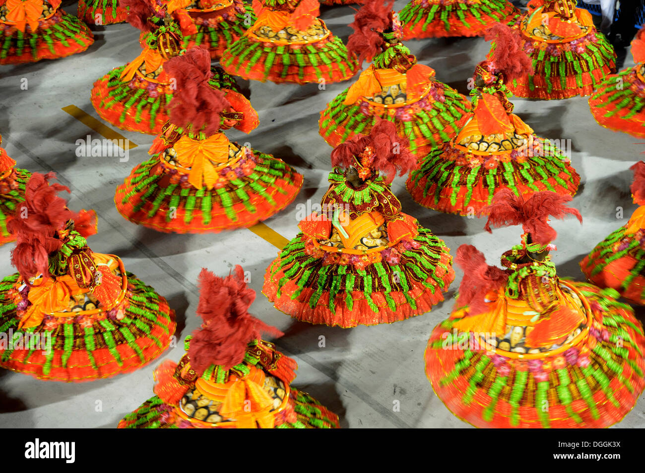 Dancers, Bahianas in sweeping skirts, parade of the Academicos do Salgueiro samba school during the Carnival in Rio de Janeiro Stock Photo