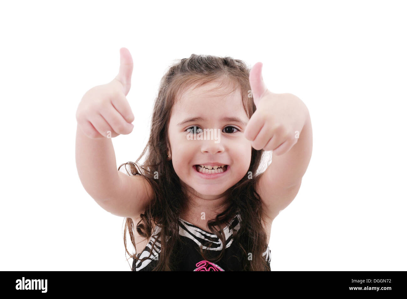 включи девочка показывает. девочка показывает ок. маленьких девчонки с пальцем вверх. девочка показывает класс. вика соловьева вики шоу.