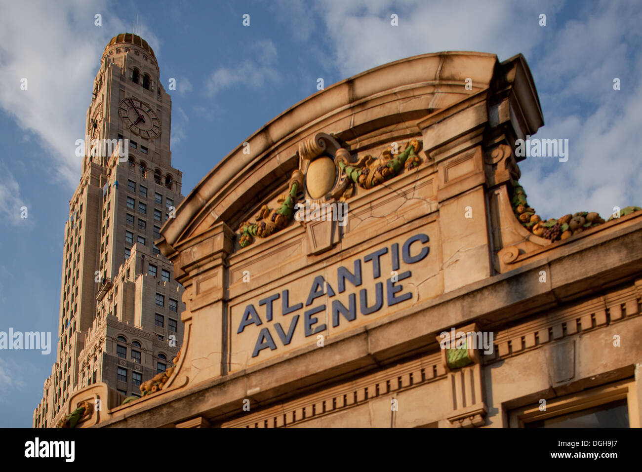 The Williamsburgh Savings Bank Tower and Atlantic Avenue, downtown Brooklyn, New York Stock Photo