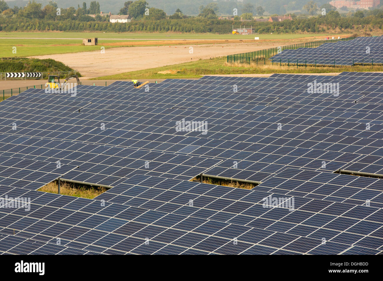Wymeswold Solar Farm the largest solar farm in the UK at 34 MWp, based ...