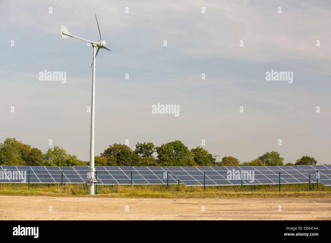 Wymeswold Solar Farm the largest solar farm in the UK at 34 MWp, based ...