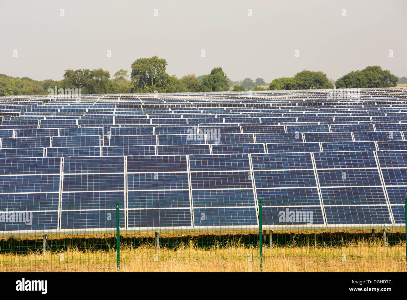 Wymeswold Solar Farm the largest solar farm in the UK at 34 MWp, based ...