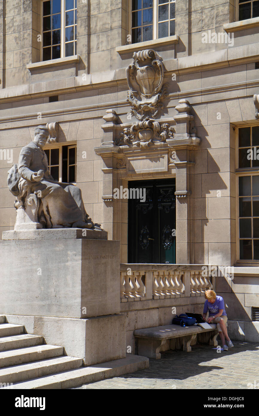Paris France,5th arrondissement,Latin Quarter,Rive Gauche,Left Bank,Place de la Sorbonne,La Sorbonne Paris University,historical building,school,court Stock Photo