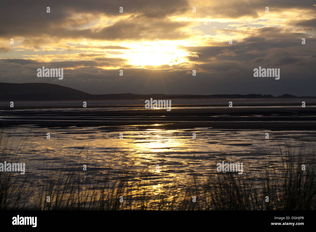 Views across loughor estuary hires stock photography and images Alamy