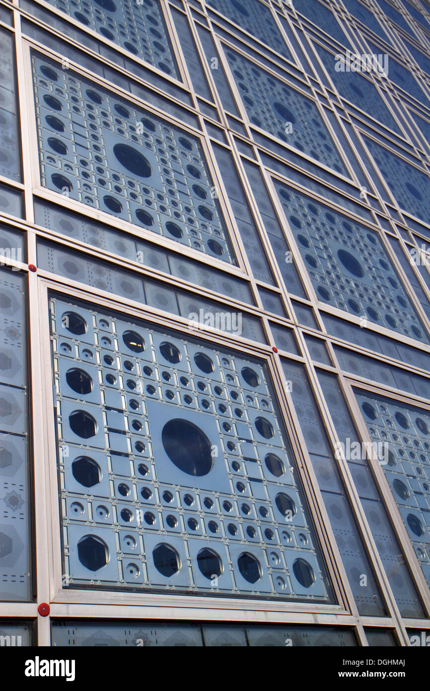 Paris France,5th arrondissement,Arab World Institute,AWI,Institut du Monde Arabe,exterior,outside exterior,building,glass wall,brise-soleil motorized Stock Photo