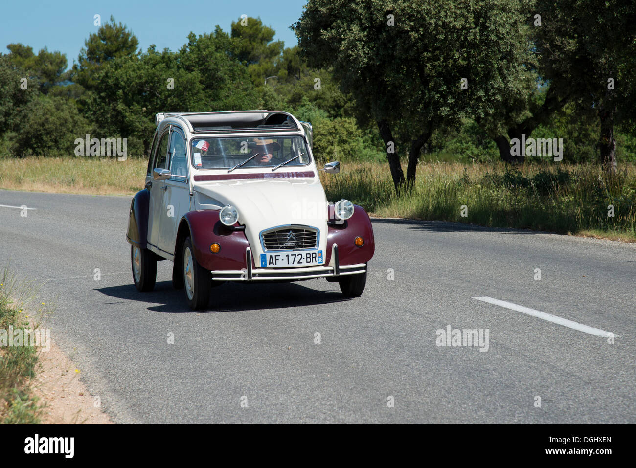 Citroën 2CV, 'deux chevaux', car on a country road, Gréoux-les-Bains, Provence-Alpes-Côte d’Azur, France Stock Photo